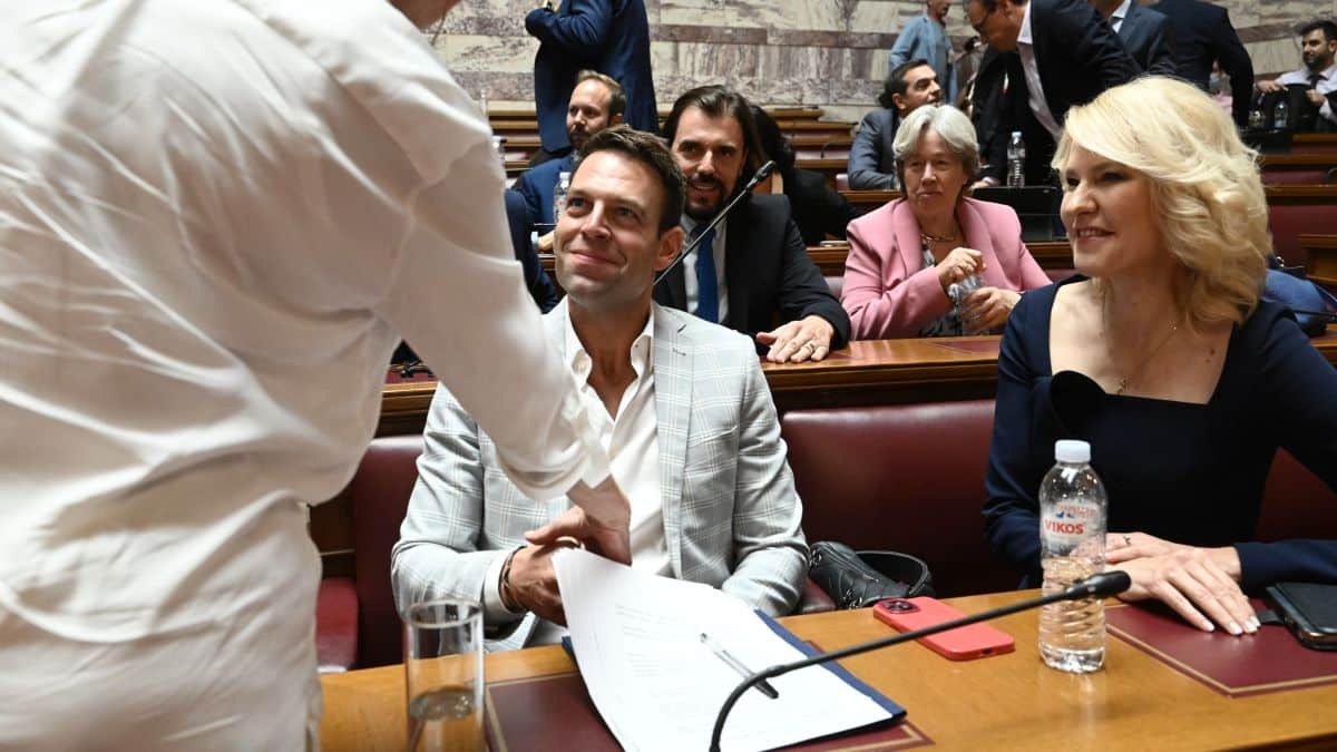«Εμφύλιος» στον ΣΥΡΙΖΑ: «Αντάρτικο» στην πρεμιέρα του Κασσελάκη – Ποιοι 16 ψήφισαν «λευκό»