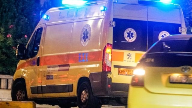Σοβαρό ατύχημα στην Πάτρα: Έσπασε ο «γρύλος» και τον καταπλάκωσε το αυτοκίνητο