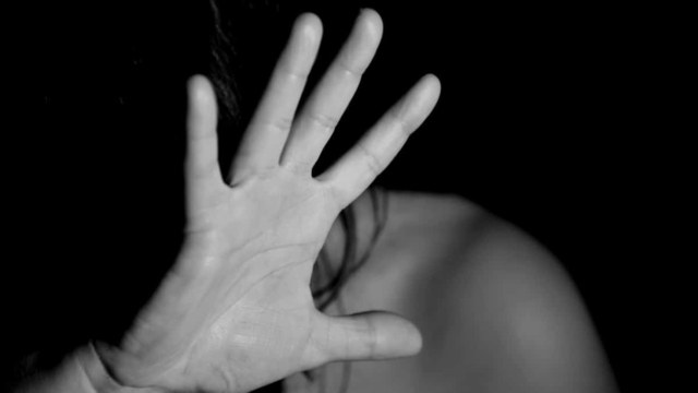 Αποτροπιασμός στη Ρόδο: 35χρονη περιέγραψε στιγμές φρίκης που έζησε φυλακισμένη στο σπίτι 50χρονου επί 6 χρόνια