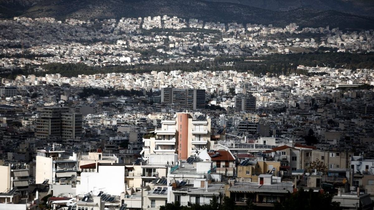 Νέα τάση στα ακίνητα: Ιδιοκτήτες νοικιάζουν ανα δωμάτιο για μεγαλύτερο όφελος (video)