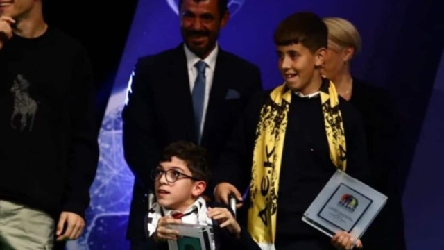 Συγκλόνισε ο μικρός Γιάννης Παπαστεφανάκης: «Να μην φοβούνται οι φίλαθλοι να πάνε γήπεδο με τα χρώματα της ομάδας τους»