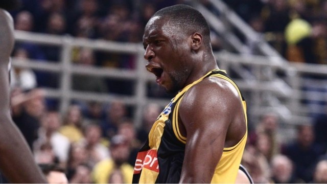 Basket League: «Βασιλική» ανατροπή της ΑΕΚ από το -17 με double-double Καμπενγκέλε και κατάρρευση ΠΑΟΚ (videos)