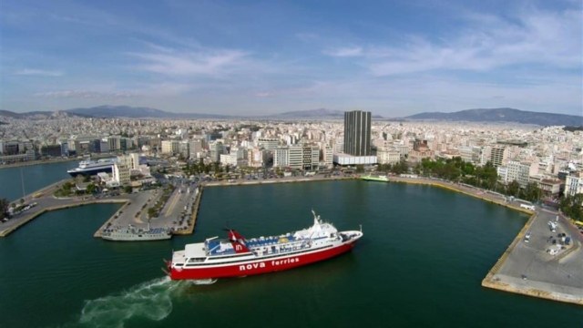 Δεμένα τα πλοία σε Πειραιά, Ραφήνα, Λαύριο λόγω 9 μποφόρ – Τα δρομολόγια που δεν θα πραγματοποιηθούν