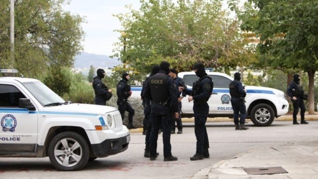 Βοιωτία: «Είναι όλα ψέματα, δεν εκπυρσοκρότησε το όπλο» υποστηρίζει ο αδερφός του 17χρονου Ρομά – Ολική ανατροπή