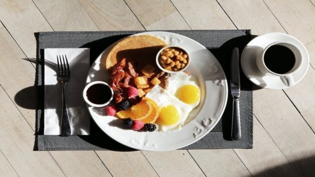 2 + 1 μαγαζιά για brunch στα Πετράλωνα