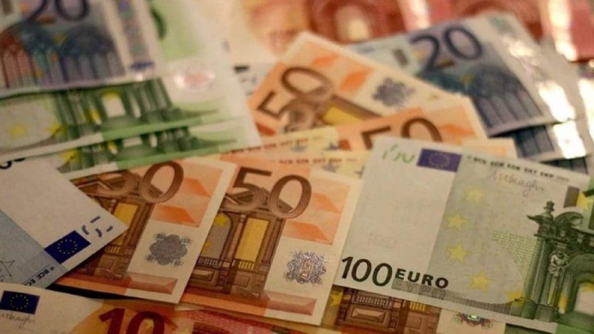 Έρχεται επίδομα 1.300 ευρώ – Ποιοι και πως θα το πάρουν