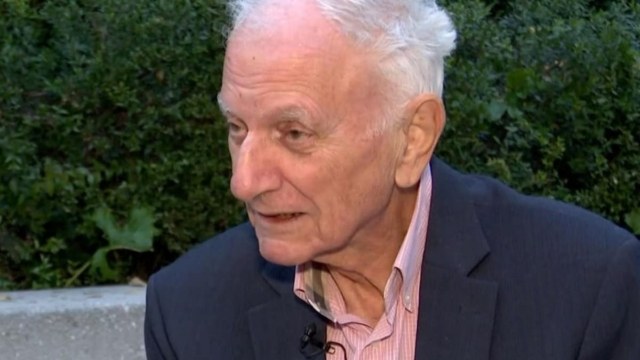 Κώστας Χαρδαβέλλας: «Δεν συμφωνώ με την υιοθεσία παιδιών από ομόφυλα ζευγάρια, ένα παιδί χρειάζεται μάνα»