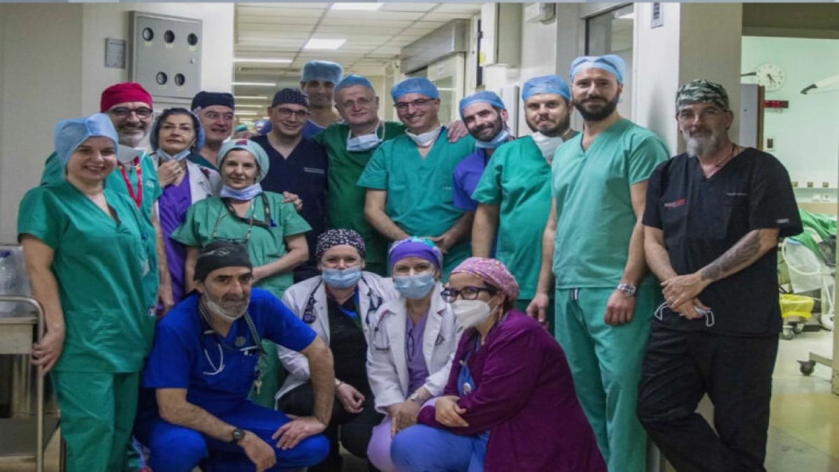 Μεταμόσχευση ήπατος από ζωντανό δότη: «Ένιωσα ευλογημένος που έσωσα το παιδί μου» – Συγκλονίζει 50χρονος πατέρας που χάρισε ζωή στην 23χρονη κόρη του (Video)
