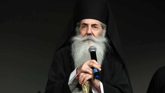 Μητροπολίτης Πειραιώς Σεραφείμ: Οι ομοφυλόφιλοι κινδυνεύουν να πεθάνουν από μικρόβια
