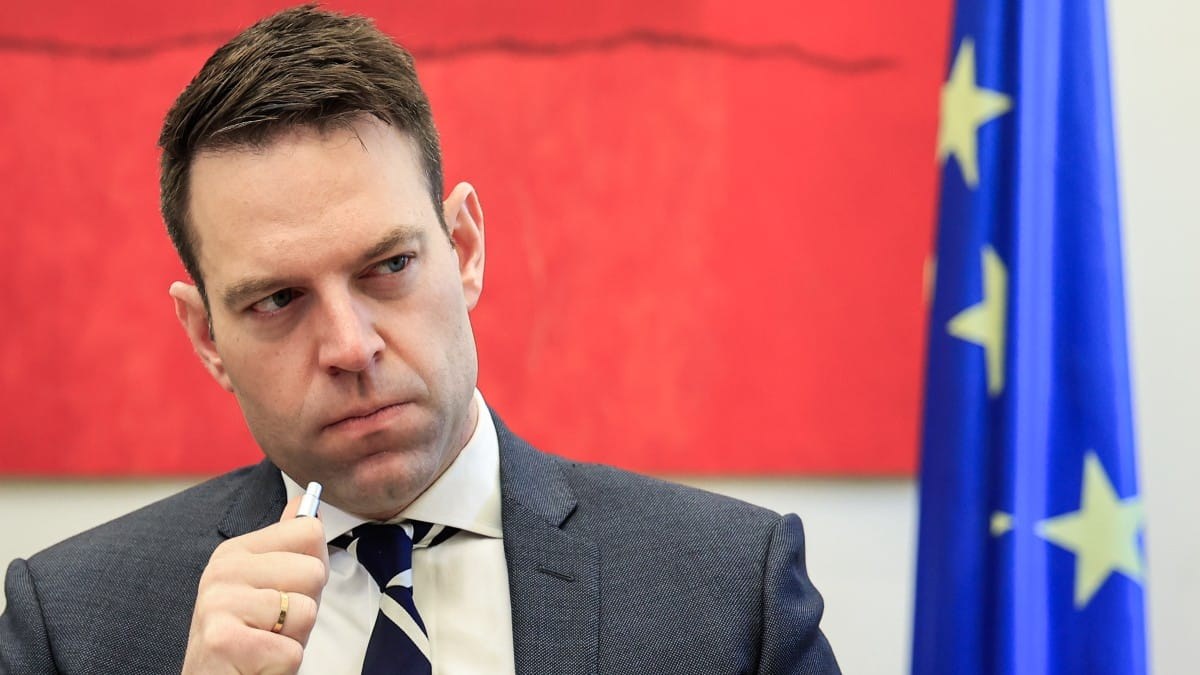 Κασσελάκης: «Ο ΣΥΡΙΖΑ θα ψηφίσει το ν/σ για τα ομόφυλα ζευγάρια, θα βάλω κομματική πειθαρχία – Δάνεισα €230.000 στο κόμμα» (video)