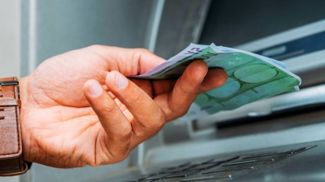«Ανάσα» στο ΑΤΜ: Επίδομα 200-250 ευρώ χωρίς αίτηση!