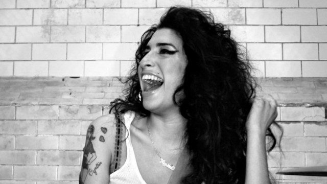 Η πολυαναμενόμενη βιογραφία της Amy Winehouse “Back to Black” έρχεται στους κινηματογράφους