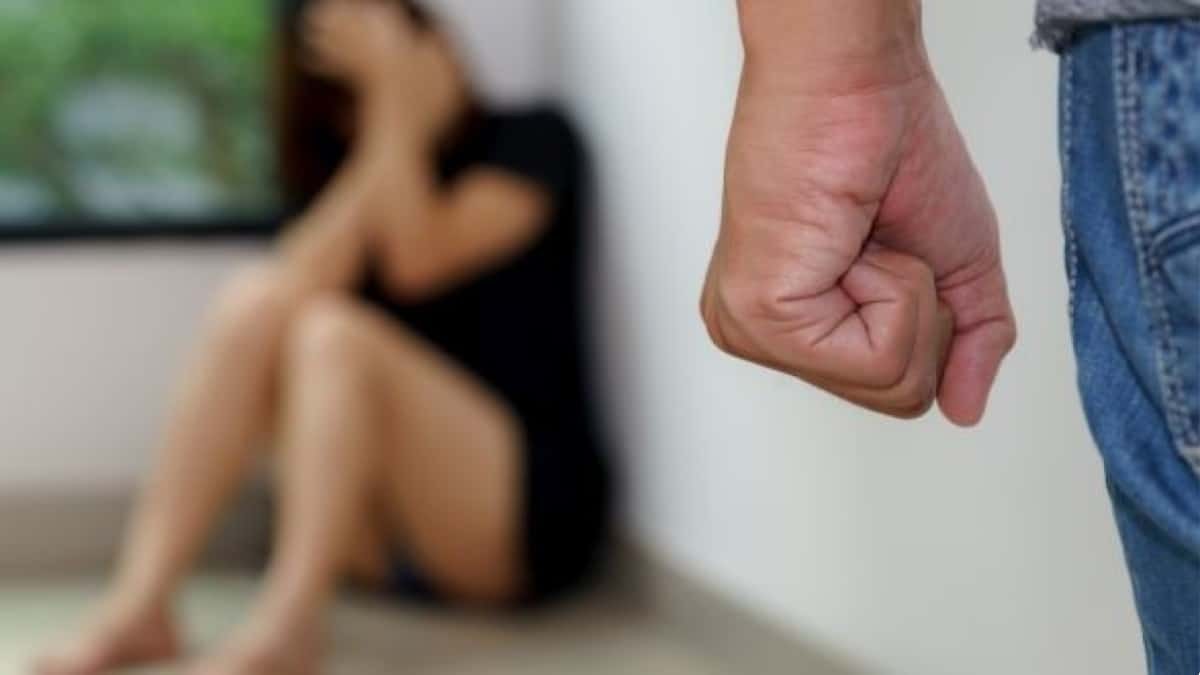 Θεσσαλονίκη: 15χρονος κατήγγειλε τον πατέρα του για κακοποίηση – Πως τον «κάλυψε» η σύζυγός του