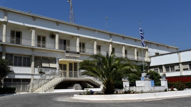 Σοκ στις Φυλακές Κορυδαλλού: Πέθανε ξαφνικά 36χρονος – Κρατούνταν για τον βι@σμό της θετής του κόρης στην Αιγίνα (video)