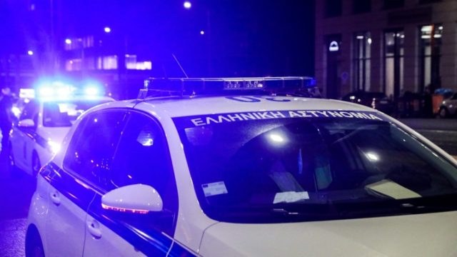 Νίκαια: Περιπολικό συγκρούστηκε με ΙΧ αυτοκίνητο – Τραυματίστηκε αστυνομικός