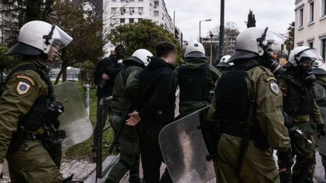 Συνελήφθησαν 12 οπαδοί του Παναθηναϊκού εντός και εκτός Λεωφόρου – Ποιες κατηγορίες τους βαραίνουν