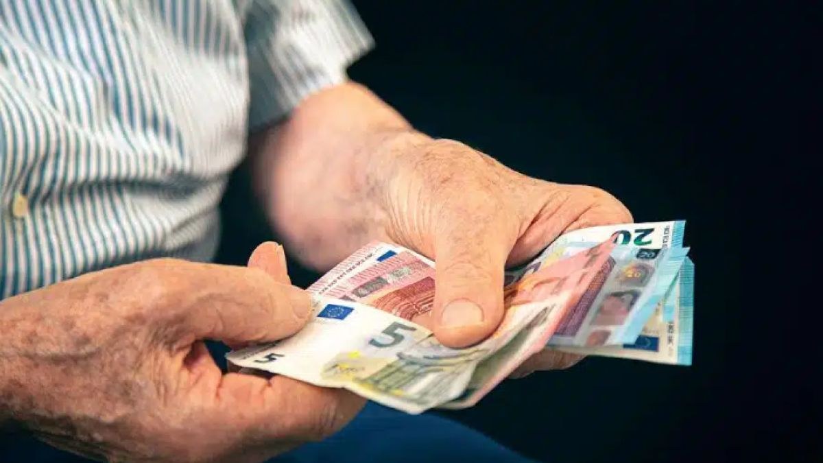 Συντάξεις: Αυξήσεις αναμένονται από το 2025 – Διπλό μπόνους στις πληρωμές