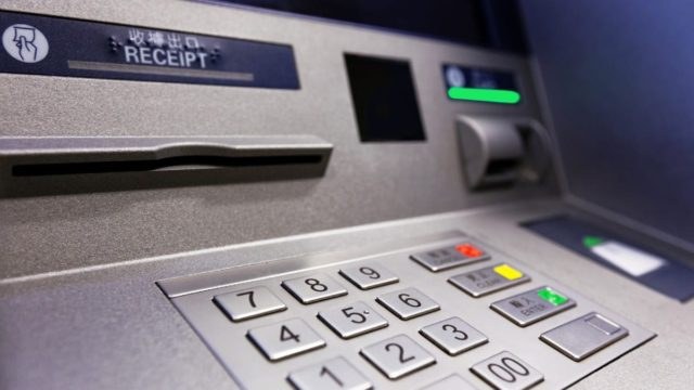 Τελειώνουν οριστικά τα ΑΤΜ: Οι αποφάσεις που παίρνουν άμεσα οι τράπεζες και τα αλλάζουν όλα