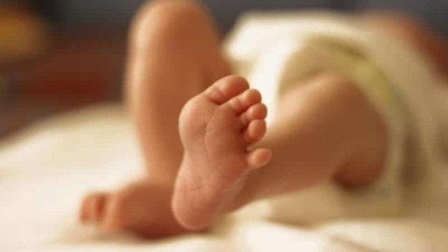 Απίστευτη ταλαιπωρία για βρέφος από την Άνδρο – Περίμενε 8 ώρες στο «Παίδων»
