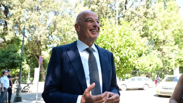 Ανήθικη προσωπική επίθεση της Άγκυρας κατά Δένδια για το Κυπριακό: «Λυπούμαστε που δεν σας ευχαριστήσαμε για την εισβολή και κατοχή», απαντάει η Αθήνα