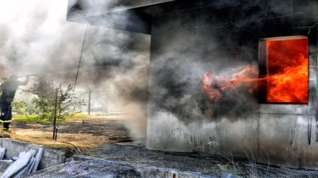 Φωτιά τώρα: Πολλά τα ενεργά μέτωπα σε όλη τη χώρα – Μάχη με τις φλόγες σε Φωκίδα, Καρπενήσι, Κόρινθο και Ιεράπετρα