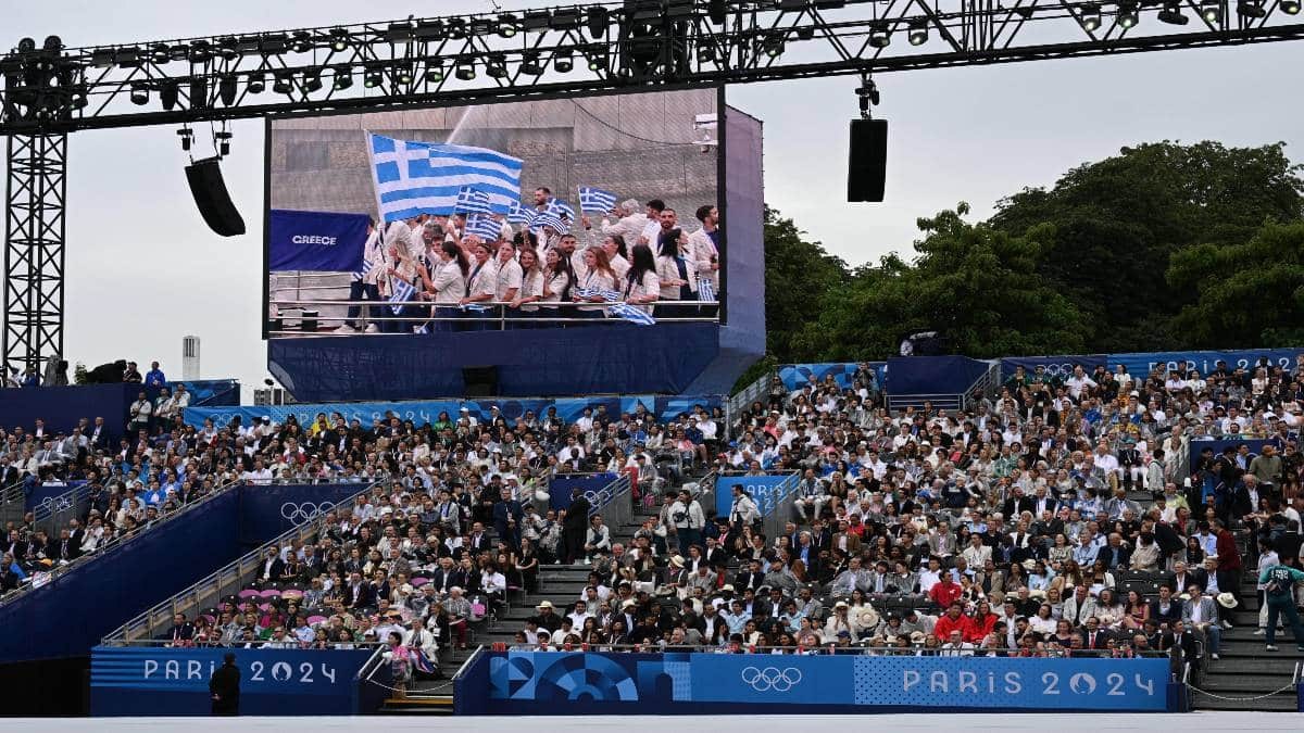 LIVE: Η τελετή έναρξης των Ολυμπιακών Αγώνων 2024 στο Παρίσι – Θεαματική παρέλαση στον Σηκουάνα με 4ωρη πανδαισία (video)
