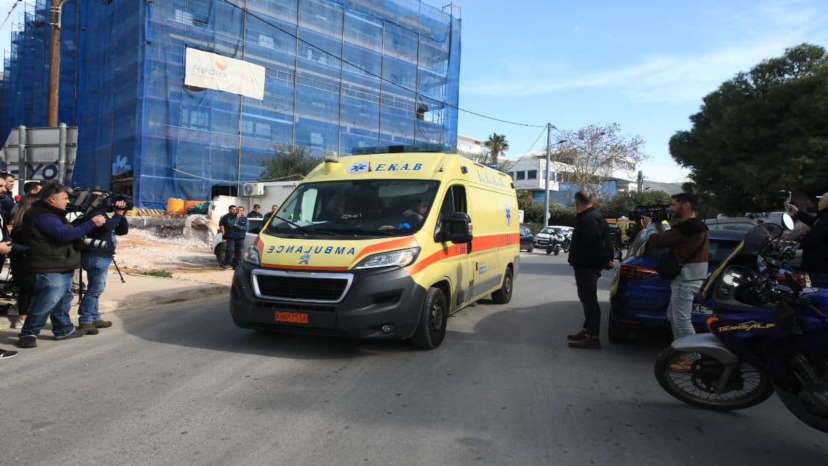 Τραγωδία στο Παλαιό Φάληρο: Νεκρός πεζός που παρασύρθηκε από μοτοσικλέτα