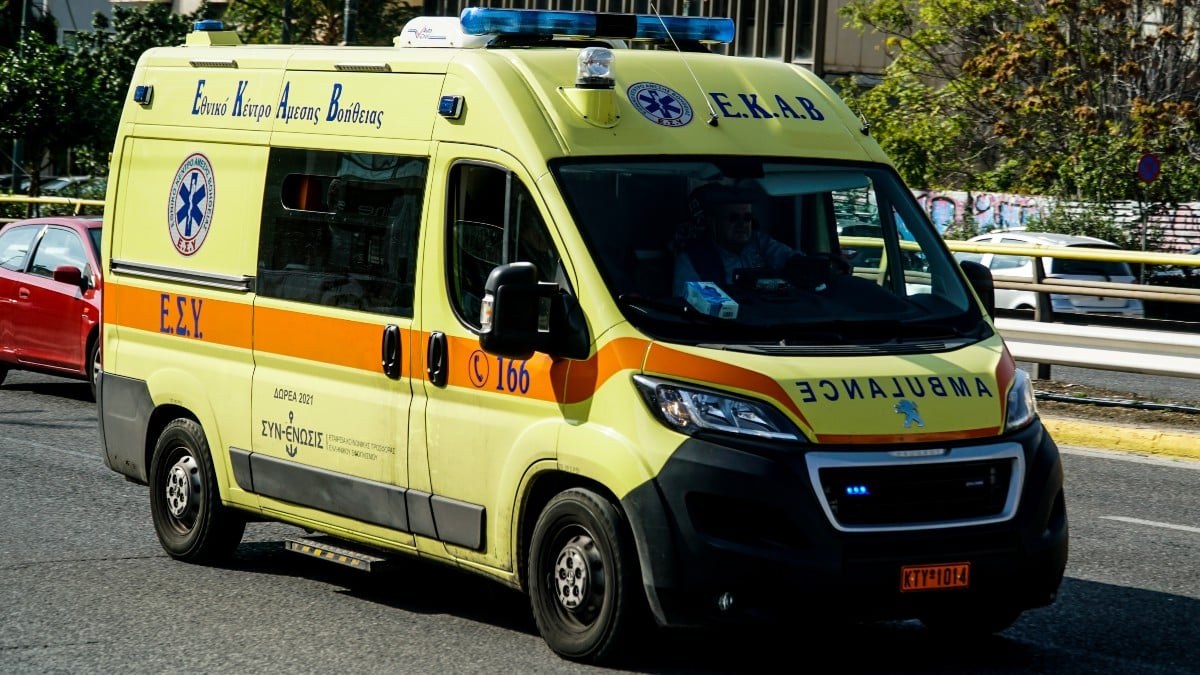 Θεσσαλονίκη: Θανατηφόρο τροχαίο με νεκρό οδηγό – Ανατράπηκε νταλίκα στην Λαχαναγορά