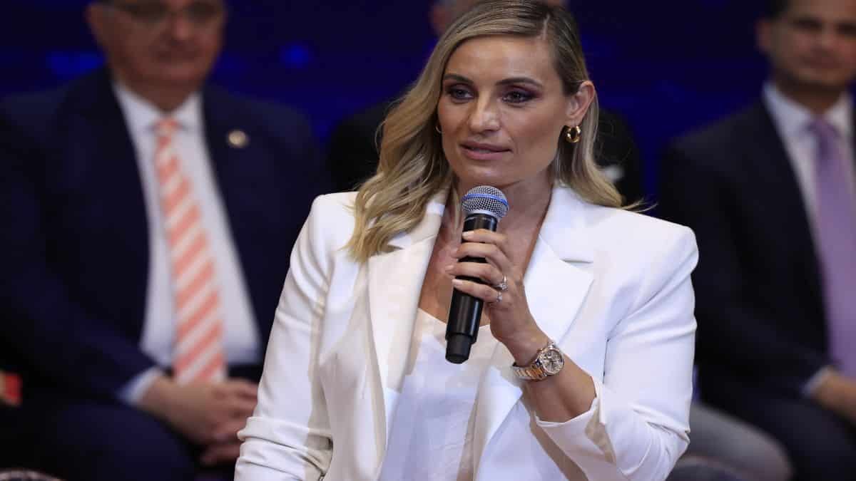 «Βαρύ χαστούκι» απο την Ελεονώρα Μελέτη: «Θα αναρωτηθούν αν το ρούχο αγοράστηκε από sugar daddy ή άλλο χορηγό»