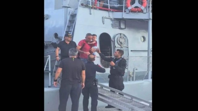 Αποστομωτική απάντηση της Δημάρχου Τήλου: Τουρίστρια ζητούσε να πετάξουν πρόσφυγες στη θάλασσα – «Αυτό το νησί δεν είναι για εσάς»