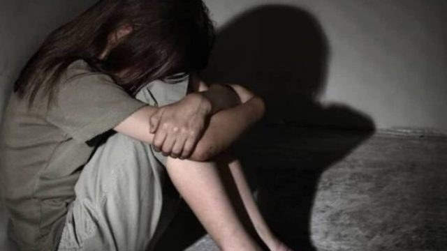 Mεγάλη ανατροπή: Ανακάλεσε τις κατηγορίες βιασμού της απο δύο άντρες η 13χρονη στη Λέσβο (video)