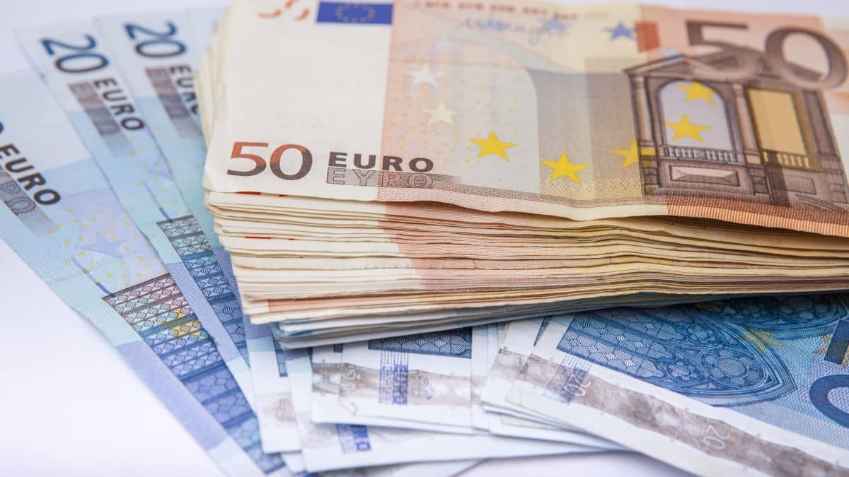 Κερδισμένοι και χαμένοι: Διπλό «πακέτο» αναδρομικών τον Νοέμβριο
