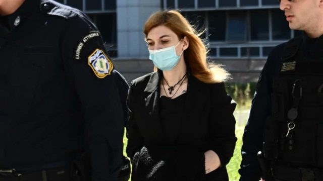 «Οι εκδορές στο πρόσωπο της Μαλένας παραπέμπουν σε ασφυκτικό θάνατο» – Κατέθεσε ο Καρακούκης για τη δίκη Πισπιρίγκου