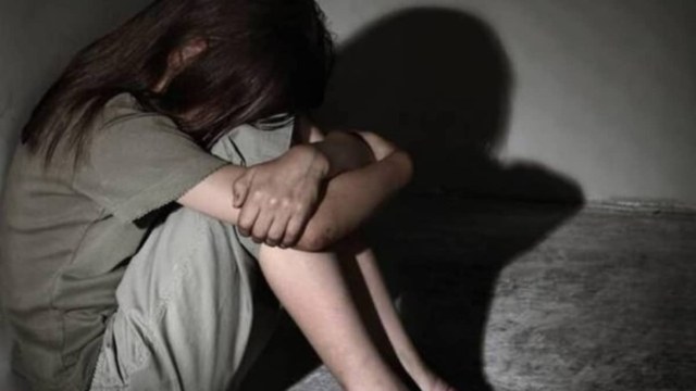 Σάλος σε χωριό της Λέσβου: Ανήλικη κατήγγειλε τον βιασμό της από δύο νεαρούς – Έκανε απόπειρα αυτοκτονίας