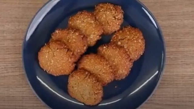 Φτιάξε νηστίσιμα μπισκότα με μέλι και ταχίνι μέσα σε 10 λεπτά!