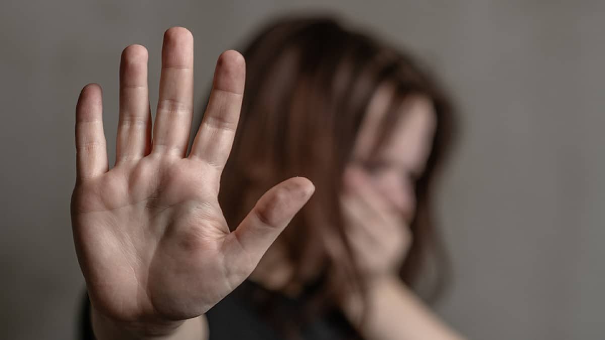 Εφιάλτης για νοσηλεύτρια στη Θεσσαλονίκη: «Είναι εμμονικός δεν μπορώ να ζήσω έτσι»