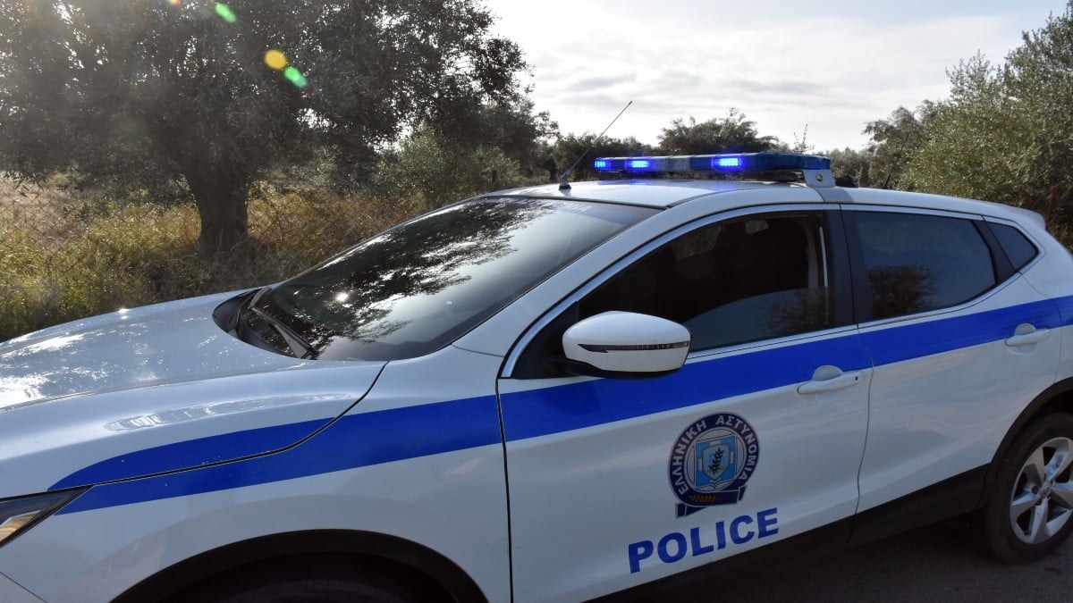 Χανιά: Συνελήφθησαν πατέρας και γιος που είχαν στην κατοχή τους δεκάδες γραμμάρια χασίς και φυσίγγια
