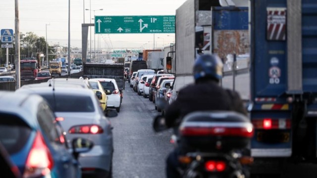 Ασύλληπτη κίνηση τώρα: Στο «κόκκινο» ο Κηφισός – Μεγάλες καθυστερήσεις και σε Λεωφόρο Κηφισίας