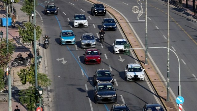Τρέχετε… να προλάβετε για τα τέλη κυκλοφορίας: Η ακινησία και τα «τσουχτερά» πρόστιμα