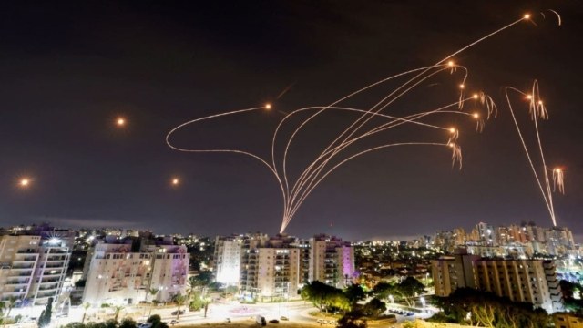 Iron Dome και στην Ελλάδα: Η ενημέρωση του Δένδια στον Μητσοτάκη για τον διπλό θόλο – Πότε θα είναι λειτουργικός