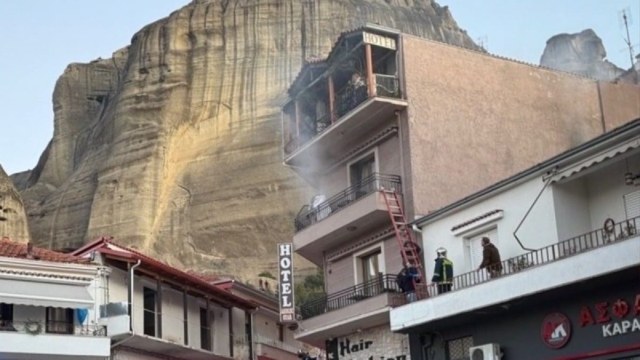 Συγκλονίζουν οι μαρτυρίες για τη φωτιά στην Καλαμπάκα: «Φωνάζαμε ‘βοήθεια καιγόμαστε’» – «Δεν είχαν ούτε πυροσβεστήρα ούτε πυρόσβεση»