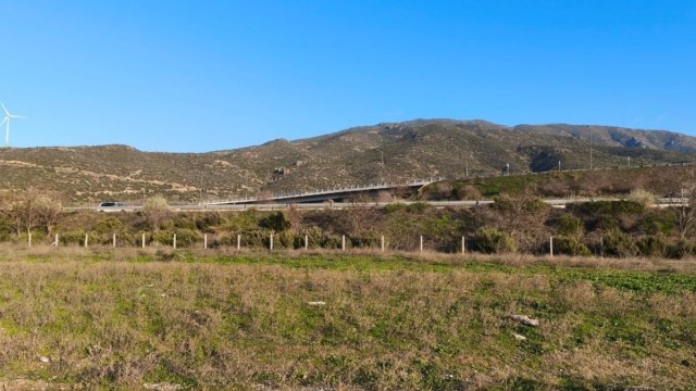 Τα 58 καρφιά στα Τέμπη δεν υπάρχουν πια: Ξήλωσαν το έργο στη μνήμη των θυμάτων