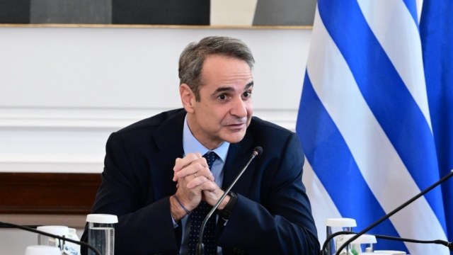 Αυστηρό μήνυμα Μητσοτάκη: «Η ευθύνη δεν πάει διακοπές – Στις 10 Ιανουαρίου νέο υπουργικό»