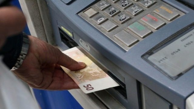 e-ΕΦΚΑ και ΔΥΠΑ: Χρήματα σε 3,7 εκατ. δικαιούχους – Ποιοι πάνε ταμείο μέχρι τις 20 Δεκεμβρίου