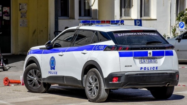 Σοβαρό επεισόδιο στη Βάρκιζα – Νοσηλεύται τραυματίας σε κρίσιμη κατάσταση