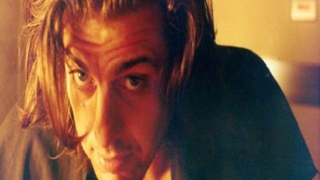 34 χρόνια από τον θάνατο του Παύλου Σιδηρόπουλου: Ατύχημα ή αυτοκτονία; Ποιος ήταν ο πρίγκιπας του ελληνικού ροκ;