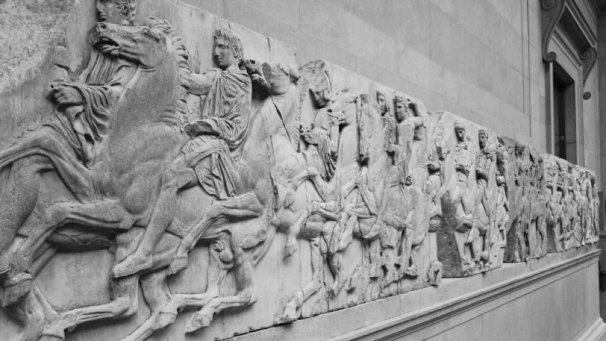 Μαργαρίτης Σχοινάς: «Ο Κιρ Στάρμερ πρέπει να επιστρέψει τα Γλυπτά του Παρθενώνα στην Ελλάδα»