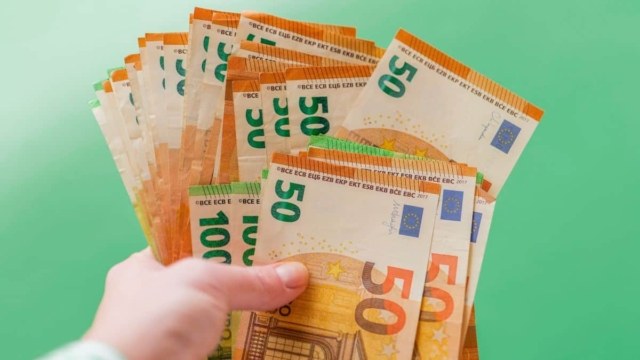 Τα πάνω κάτω στις συντάξεις: Πότε θα δοθεί η έξτρα αύξηση; Οι 11 αλλαγές που έρχονται μέσα στο 2025