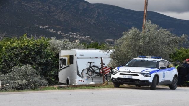Θεσσαλονίκη: 23χρονος έπεσε θύμα ομαδικού ξυλοδαρμού – Δέχθηκε χτυπήματα στο κεφάλι και διακομίστηκε στο νοσοκομείο