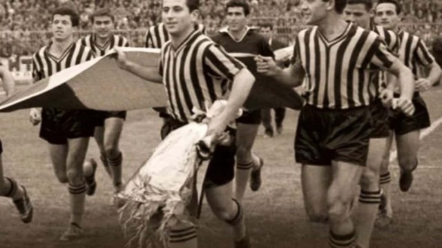 Πριν γίνει OPAP Arena – Τα εγκαίνια του γηπέδου στη Νέα Φιλαδέλφεια που κόστισαν 6 γκολ και 700.000 δραχμές για την ΑΕΚ!